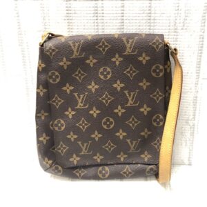 ルイヴィトン モノグラム ミュゼットサルサショート